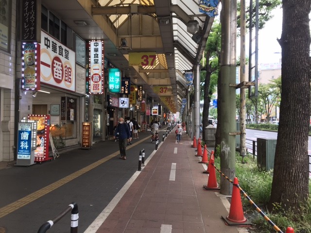 川崎駅前・テイクアウトの飲食店様よりゴミ回収依頼。