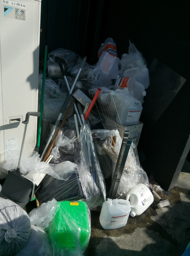 奈良県・ビルの共同ゴミ庫廃棄物処分。